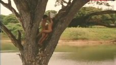 2. Klaudia Koronel Sex on Tree – Tuhog