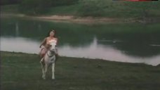 2. Klaudia Koronel Riding Topless – Tuhog