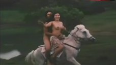 8. Klaudia Koronel Riding Topless – Tuhog