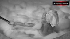 1. Nelida Lobato Nude in Hot Tub – Scream Of The Asserfly