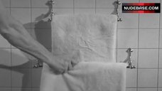 10. Nelida Lobato Nude in Hot Tub – Scream Of The Asserfly