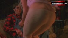 2. Sheri Moon Zombie Ass Scene – House Of 1000 Corpses