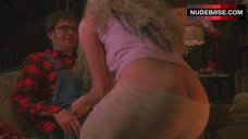 3. Sheri Moon Zombie Ass Scene – House Of 1000 Corpses