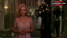 5. Jessica Lange Sensual Scene – Everybody'S All-American