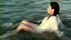 3. Via Veloso Exposed Tits on Beach – Hayup Sa Sex Appeal