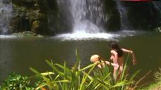 Lucy Lawless Jumps Nude in Lake – Xena: Warrior Princess