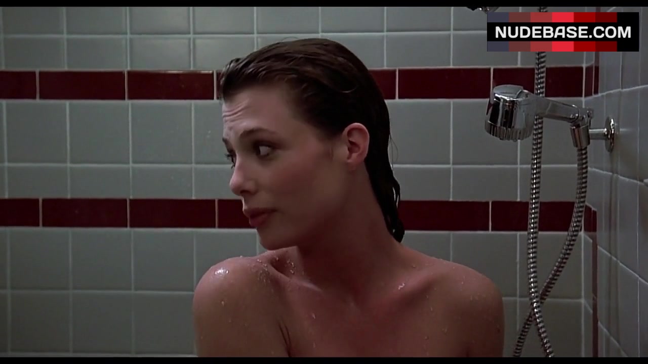 Weird Scene Girl Porn - Kelly Lebrock Shower Scene â€“ Weird Science (0:46) | NudeBase.com