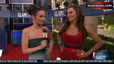 1. Sofia Vergara Cleavage – The Golden Globe Awards