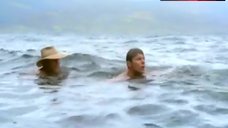 9. Sheryl Lee Naked Swims in See – Kiss The Sky