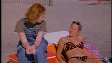 4. Jennifer Dundas Lowe Bikini Scene – Swimming