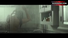 4. Juliette Lewis Nude in Shower – Kelly & Cal