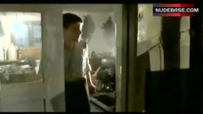 1. Nina Kunzendorf Full Frontall – Verlorenes Land