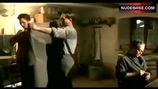 6. Nina Kunzendorf Full Frontall – Verlorenes Land