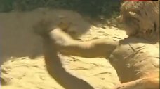 3. Tracy Spindola Fight in Mud – Son Of The Beach