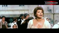 Sophia Loren Sexy Scene – Madame Sans-Gene