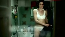 Julia Malik Underwear Scene – Doppelter Einsatz
