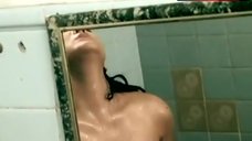 9. Katya Santos Shows Naked Tits – Boso