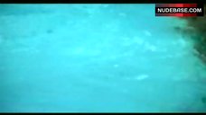 2. Catrin Striebeck Topless Swimming – Unter Verdacht - Das Karussell