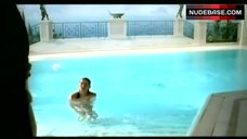 6. Catrin Striebeck Topless Swimming – Unter Verdacht - Das Karussell