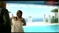 9. Catrin Striebeck Topless Swimming – Unter Verdacht - Das Karussell