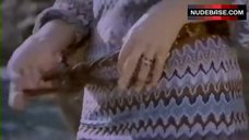 1. Rosanna Yanni Tits Scene – La Volpe Dalla Coda Di Velluto