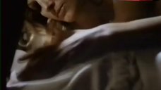 4. Rosanna Yanni Lesbi Scene – La Volpe Dalla Coda Di Velluto