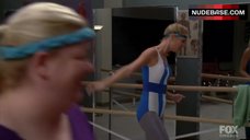 10. Gwyneth Paltrow Sexy in Aerobic Bodysuit – Glee