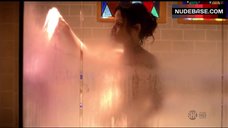 5. Pregnant Mary-Louise Parker in Shower – Weeds