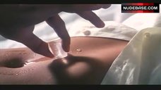 Bipasha Basu Sexy Scene – Body