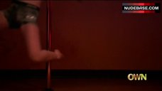 7. Lindsay Lohan Hot in Sports Lingerie – Lindsay