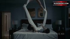 3. Lindsay Lohan Acrobatic in Bed – Scary Movie