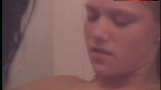 5. Shelly Jones Oral Lesbian Sex in Shower – Hot Vampire Nights