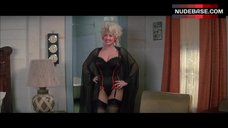 9. Dolly Parton Shows Sexy Black Underwear – The Best Little Whorehouse In Texas