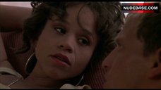 3. Rosie Perez Nude Breasts – White Men Can'T Jump