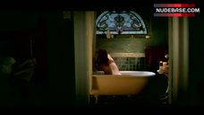 9. Elizabeth Perkins Boobs Scene – Moonlight And Valentino
