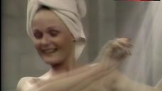 6. Valerie Perrine Nude Breasts and Ass – Steambath
