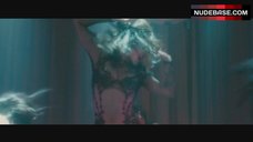 5. Kristen Bell Hot Dance on Stage – Burlesque