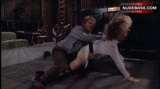 Michelle Pfeiffer Attempt to Rape – Wolf