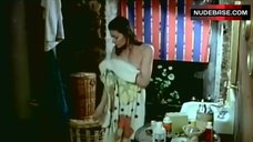 10. Carolyn Marz Nude after Shower – The Driller Killer