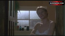 5. Teri Polo in Sexy Underear – The Arrival
