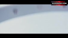 5. Jaime Pressly Sunbathing in Hot Bikini – Doa