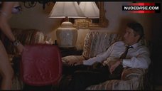 4. Julia Roberts Shows Sexy Lingerie – Pretty Woman