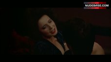 8. Isabella Rossellini Shows Naked Tits – Blue Velvet