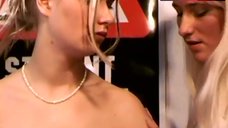 1. Marianna Bertucci Lesbian Oral Sex – Schulmadchen-Report 2000