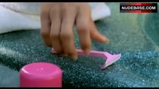 1. Eva Longoria Shaving Her Legs – Desperate Housewives