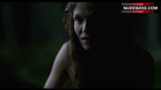 6. Lake Bell Shows Boobs and Ass – Black Rock