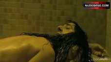 9. Aitana Sanchez-Gijon Sex in Bathtub – La Carta Esferica