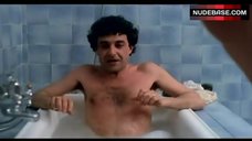 2. Stefania Sandrelli Sex in Hot Tub – Una Donna Allo Specchio