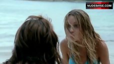 7. Amanda Bynes Cat Fight on Beach – Love Wrecked