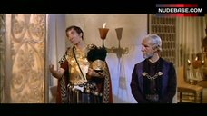 5. Elizabeth Taylor Hot Scene – Cleopatra